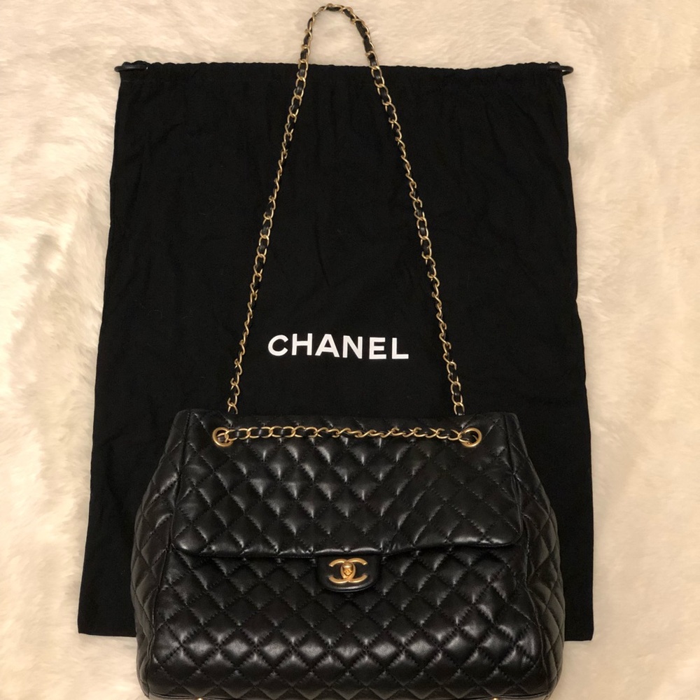 💯 Authentic Chanel Large Lambskin shopping bag - Picture 2 of 8
